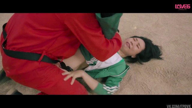 Игра в кальмара переросла в жесткую оргию азиатов